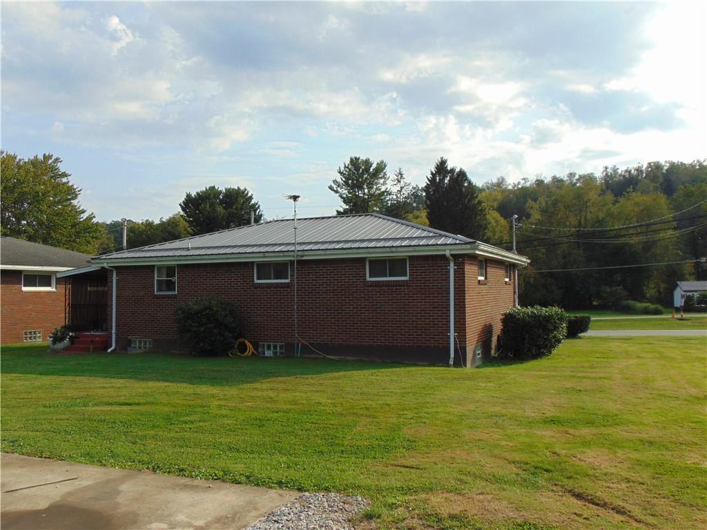 720 Cemetery Road Perryopolis, PA 15473 - Photo 28 of 32 Gallery Image 28