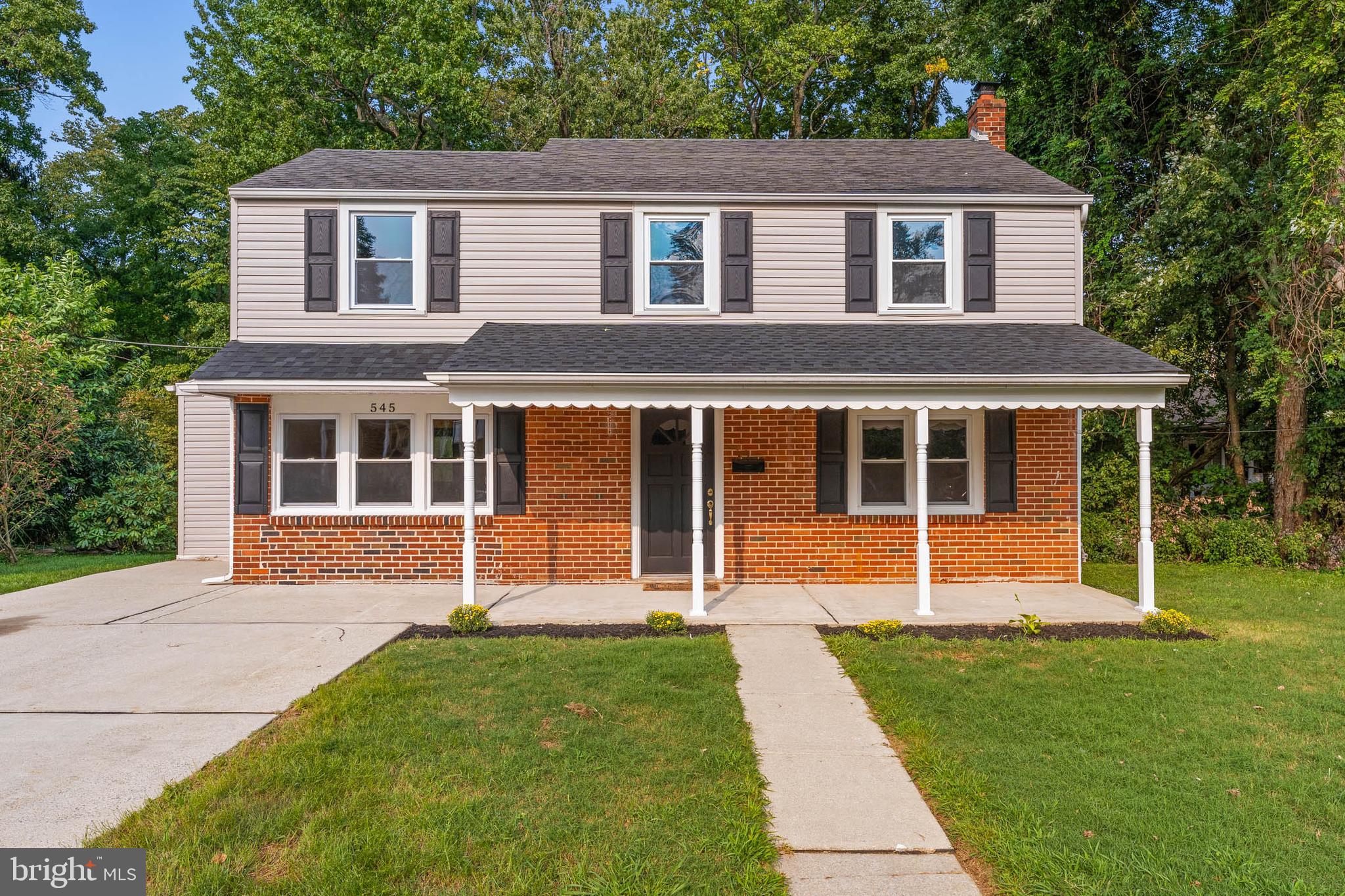 545 Ridley Circle Holmes, PA 19043 - Photo 1 of 28 Gallery Image 1