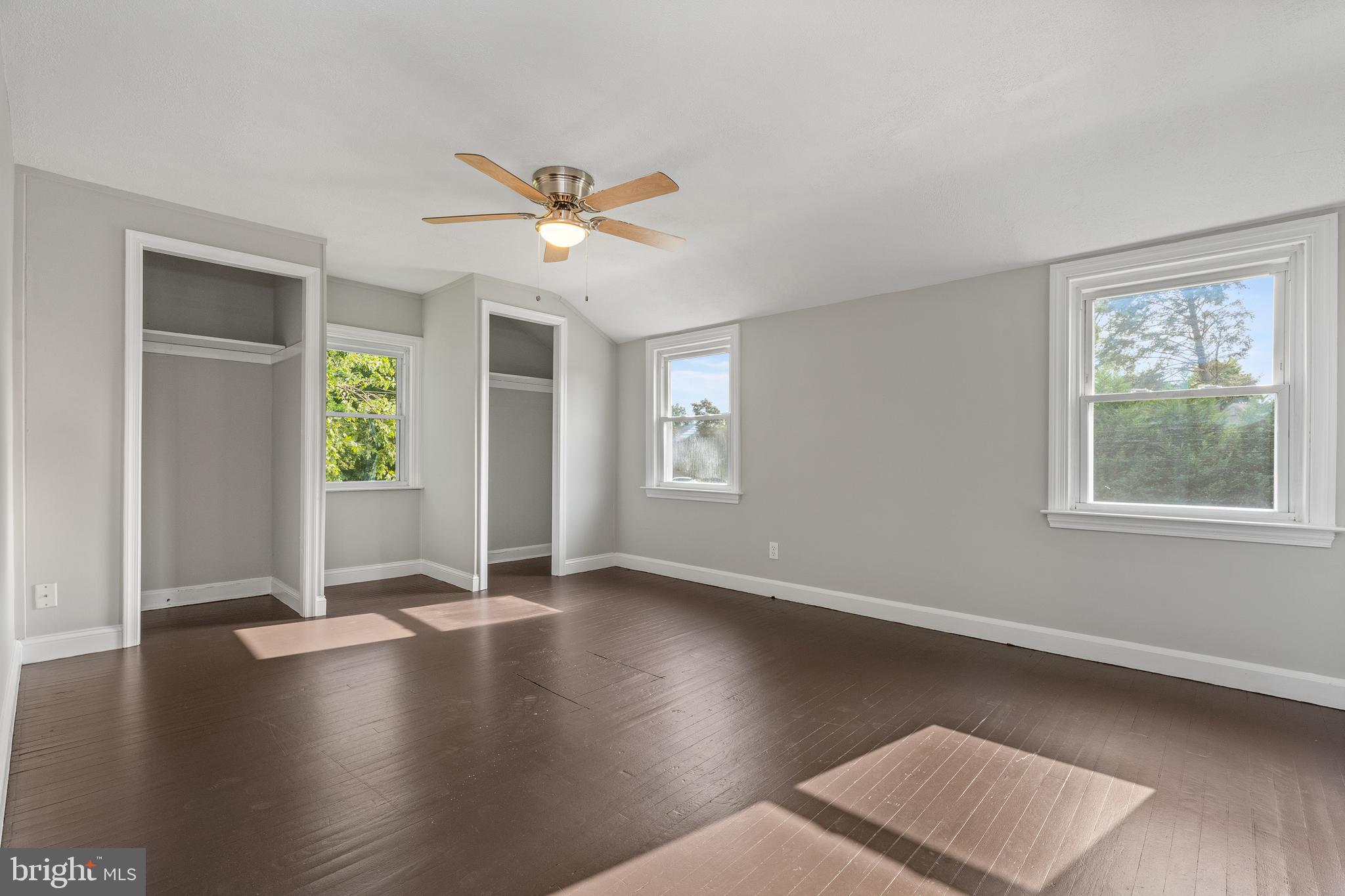 545 Ridley Circle Holmes, PA 19043 - Photo 12 of 28 Gallery Image 12