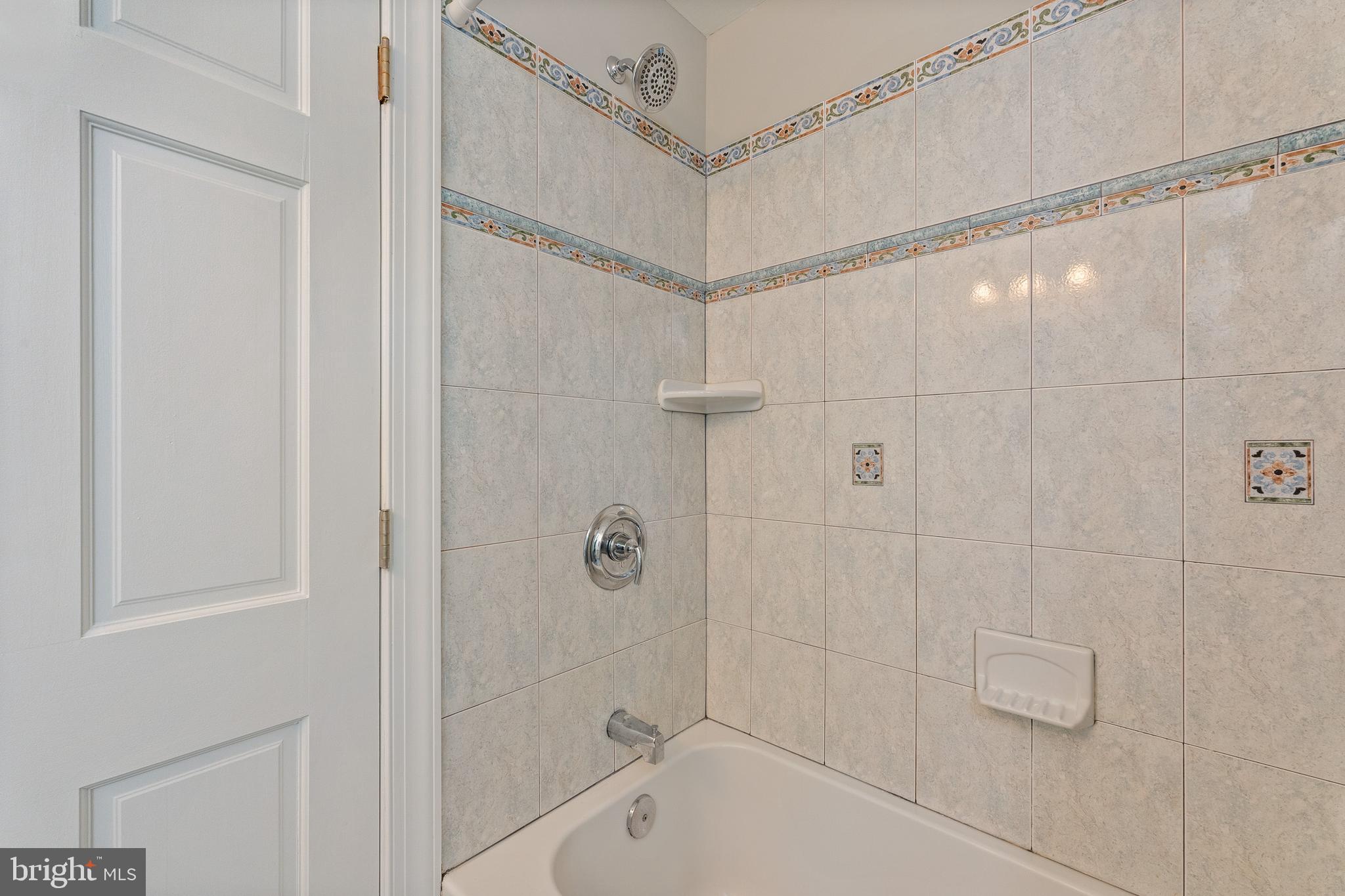 545 Ridley Circle Holmes, PA 19043 - Photo 18 of 28 Gallery Image 18