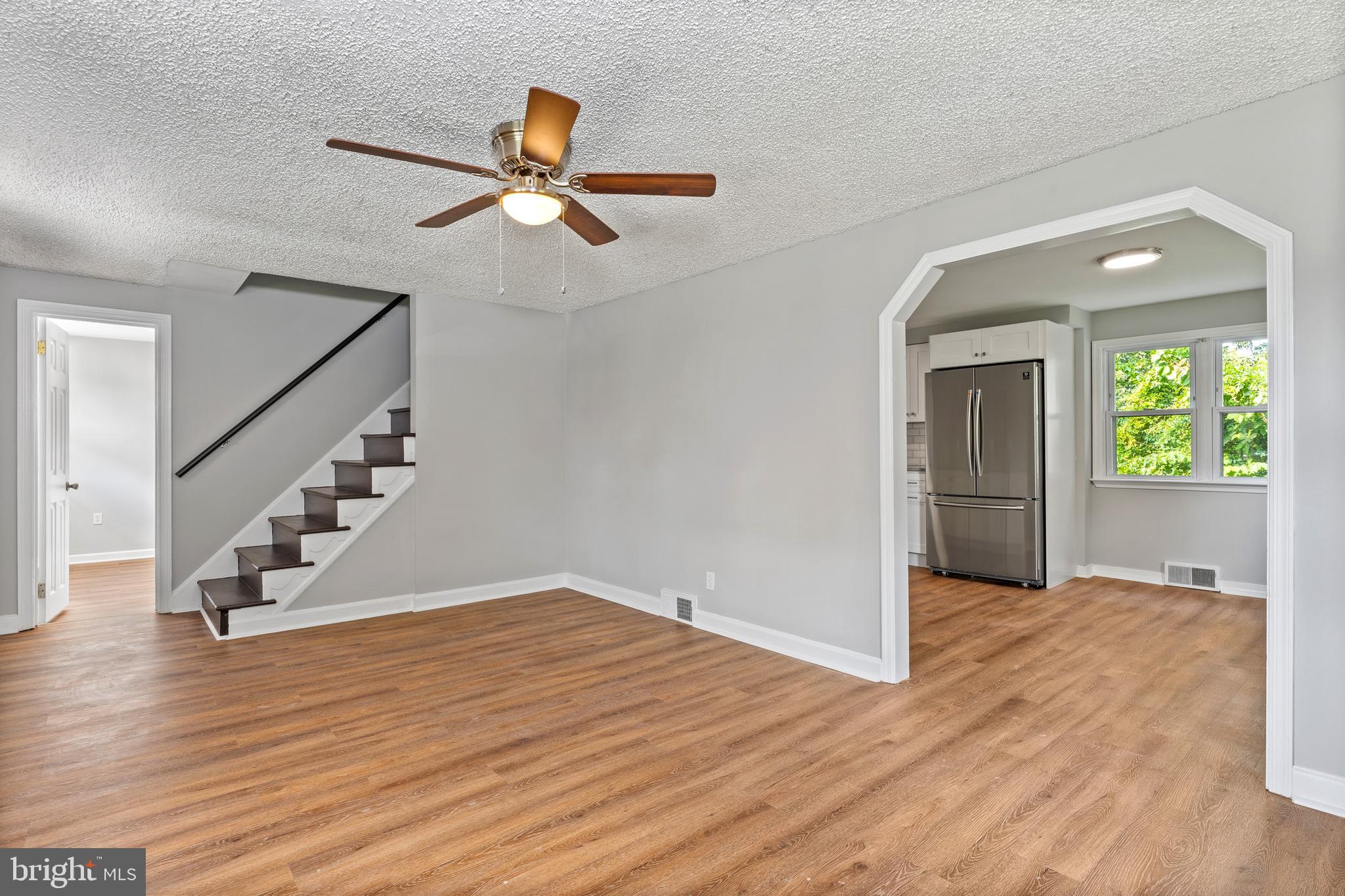 545 Ridley Circle Holmes, PA 19043 - Photo 10 of 28 Gallery Image 10