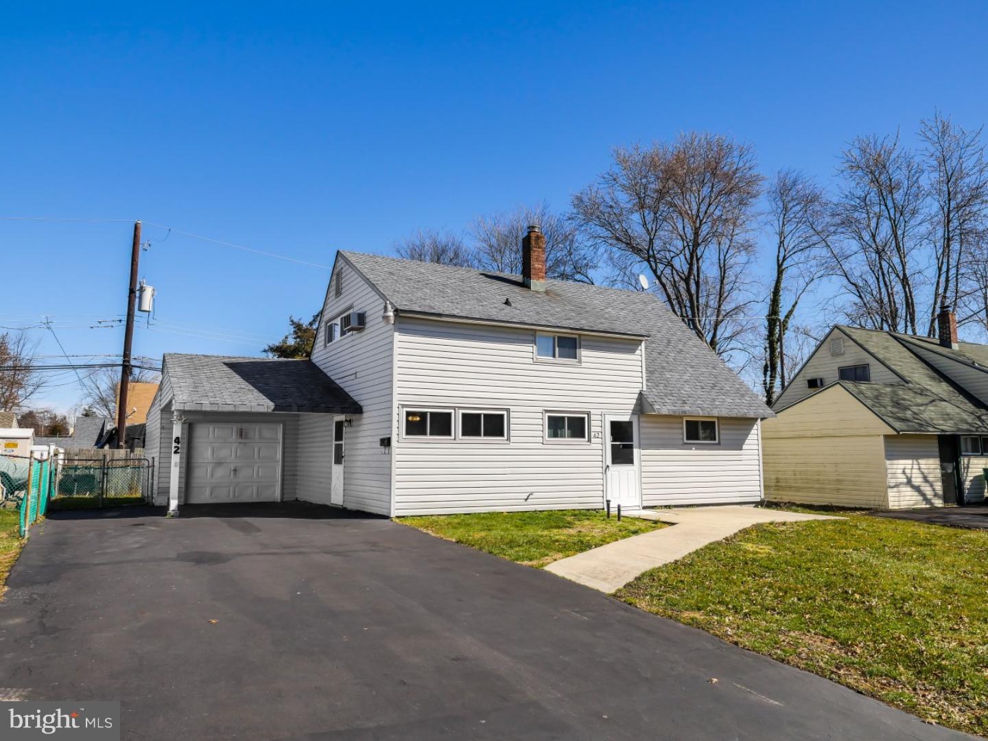 42 Greenbriar Road Levittown, PA 19057 - Photo 22 of 24 Gallery Image 22
