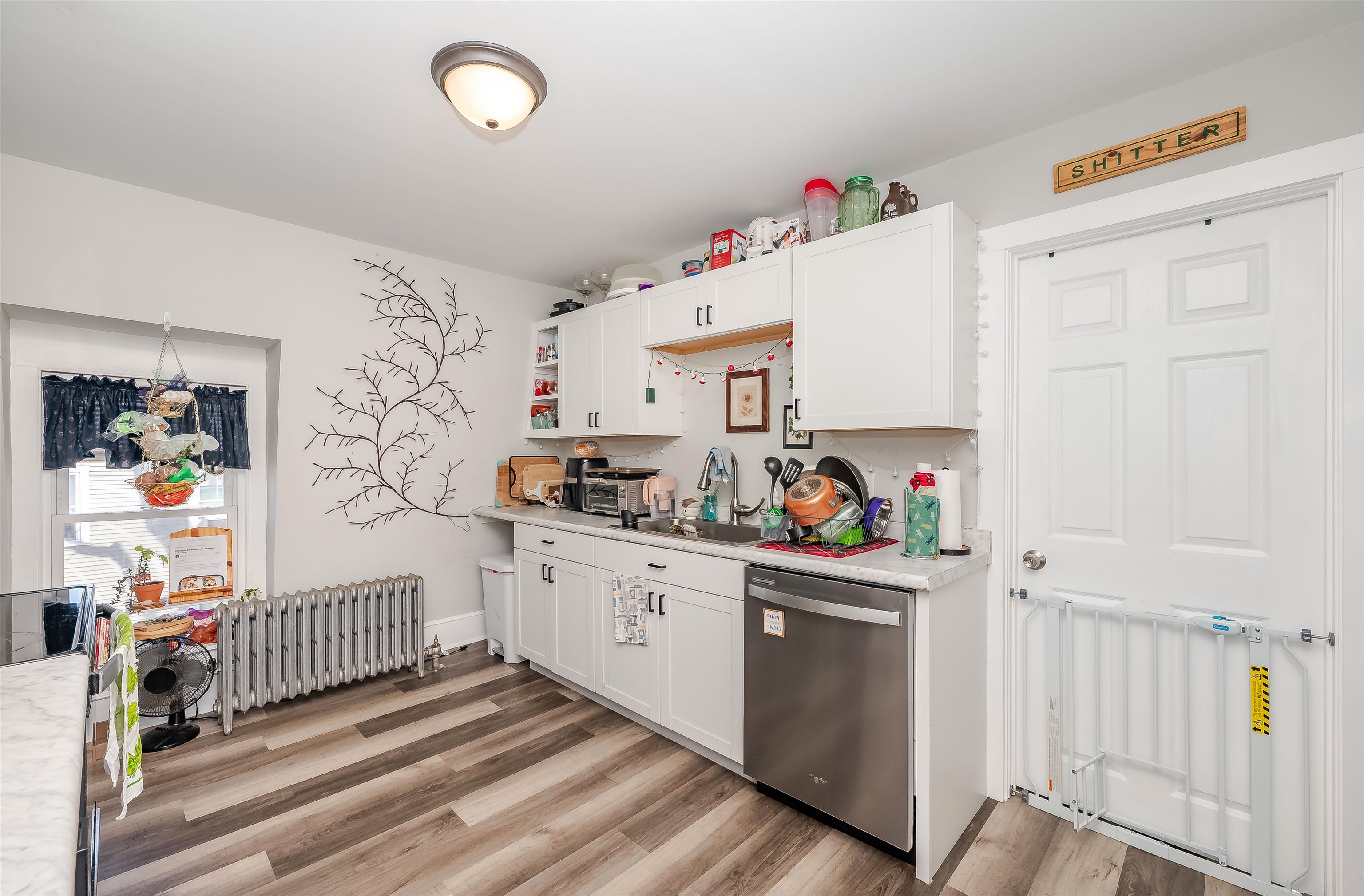 26 Cushing Street Dover, NH 03820 - Photo 3 of 60