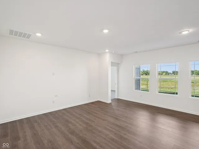 $377,900 | 6918 Heritage Pass North, Greenfield, IN 46140