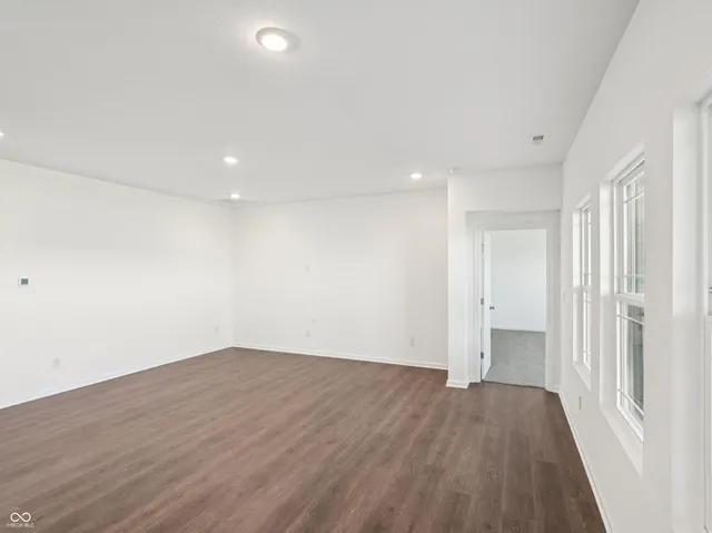 $377,900 | 6918 Heritage Pass North, Greenfield, IN 46140