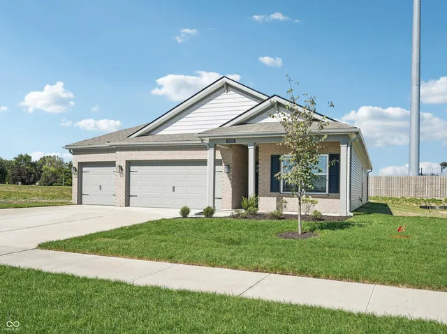 $377,900 | 6918 Heritage Pass North, Greenfield, IN 46140