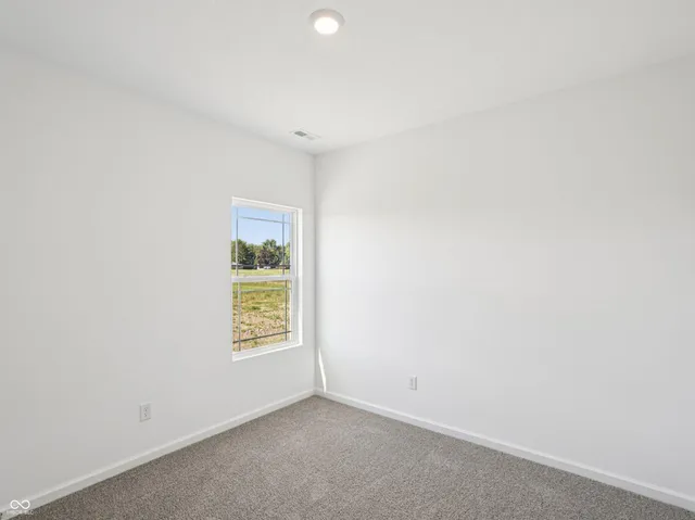 $377,900 | 6918 Heritage Pass North, Greenfield, IN 46140