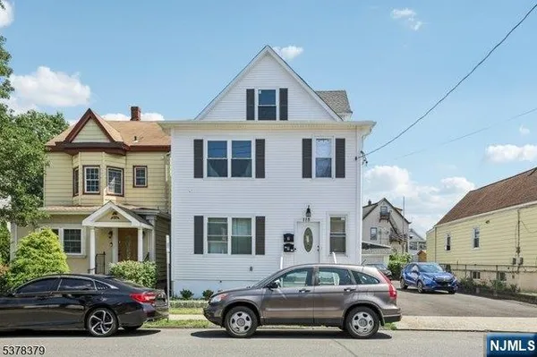 $3,450 | 115 Wallington Avenue, Wallington, NJ 07057