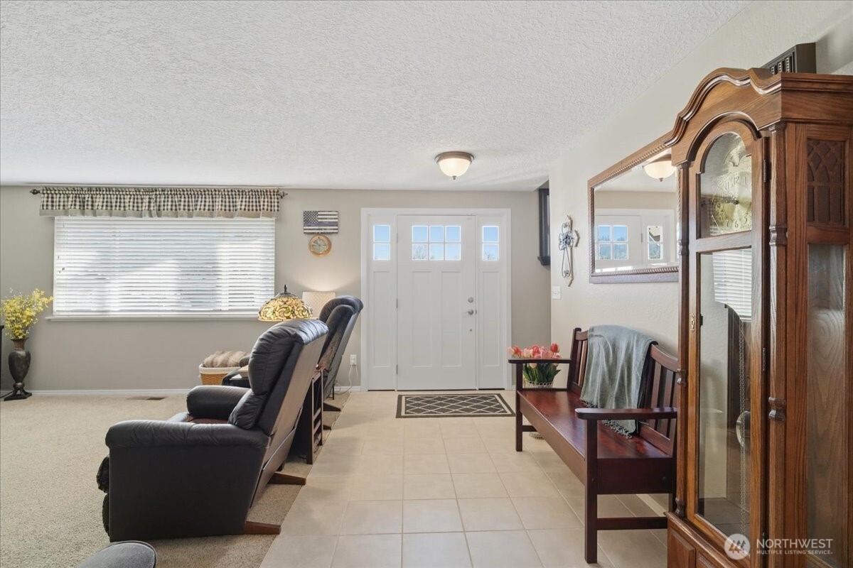 1851 Southwest Kimberly Court Chehalis, WA 98532 - Photo 4 of 40