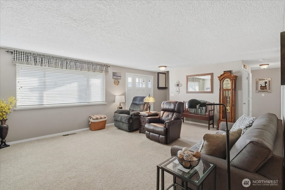 1851 Southwest Kimberly Court Chehalis, WA 98532 - Photo 5 of 40