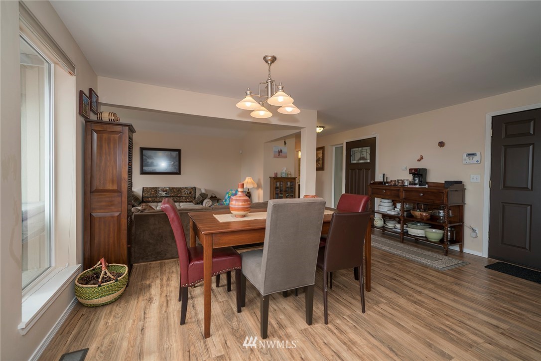 2212 Martin Road Mount Vernon, WA 98273 - Photo 3 of 16 Gallery Image 3