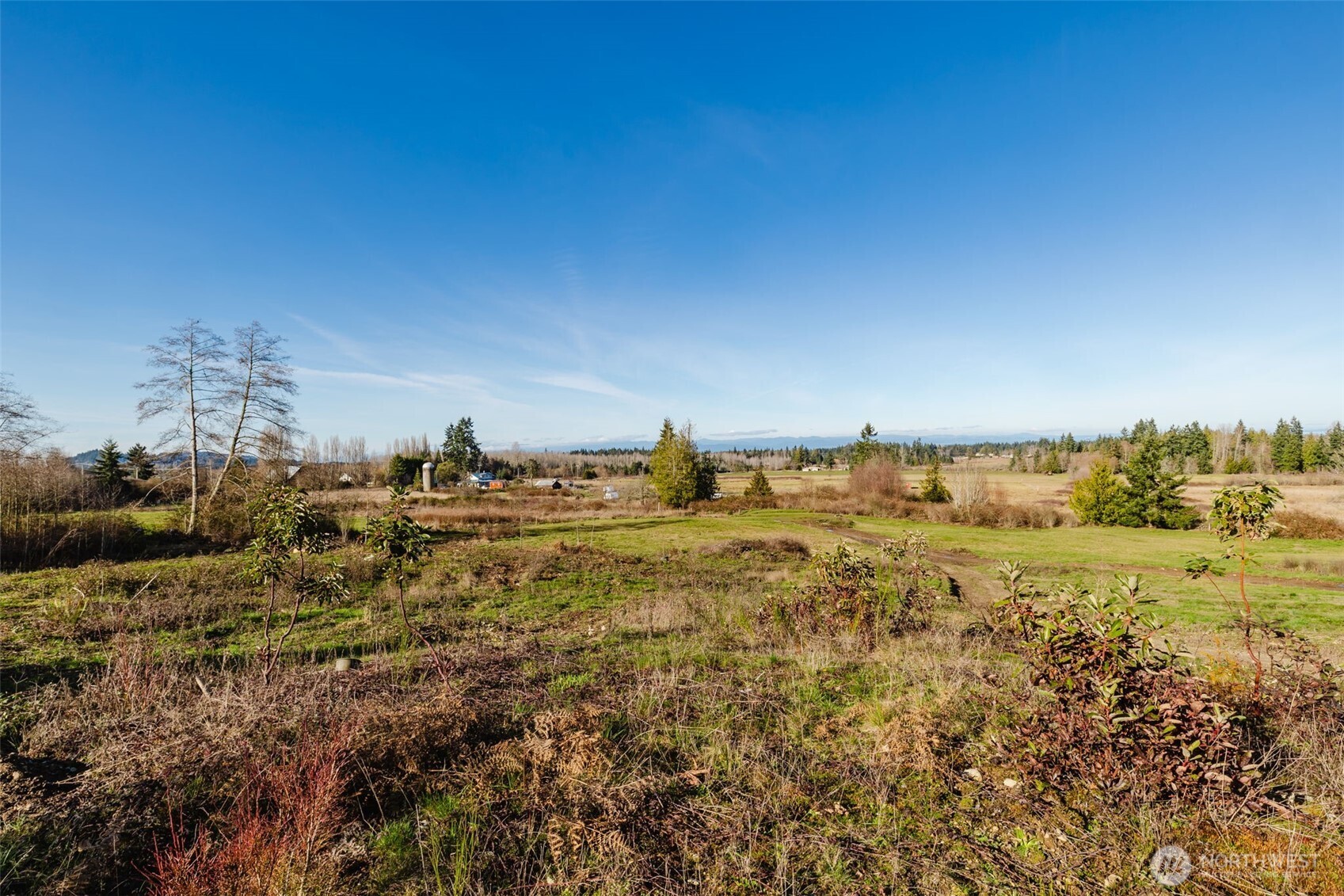 208 Laird Road Port Angeles, WA 98363 - Photo 13 of 17 a view of an ocean