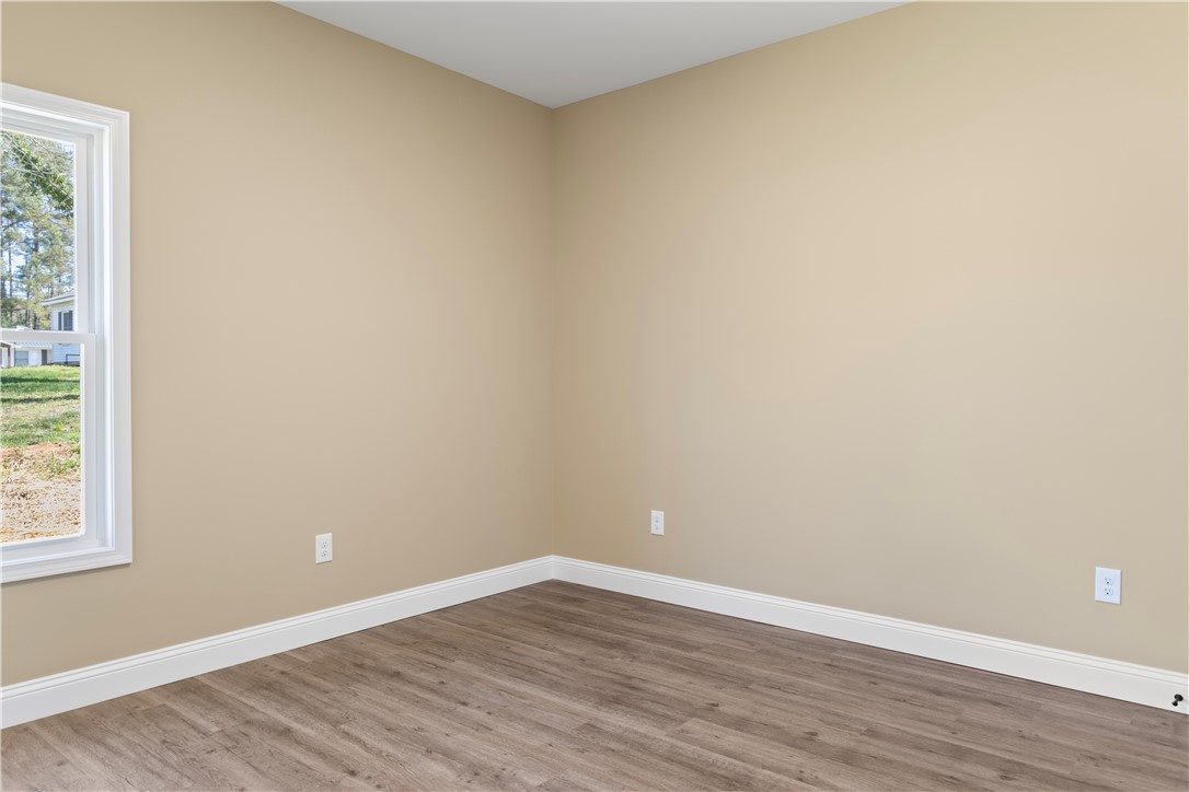 102 Simpson Street Westminster, SC 29693 - Photo 12 of 20 Gallery Image 12