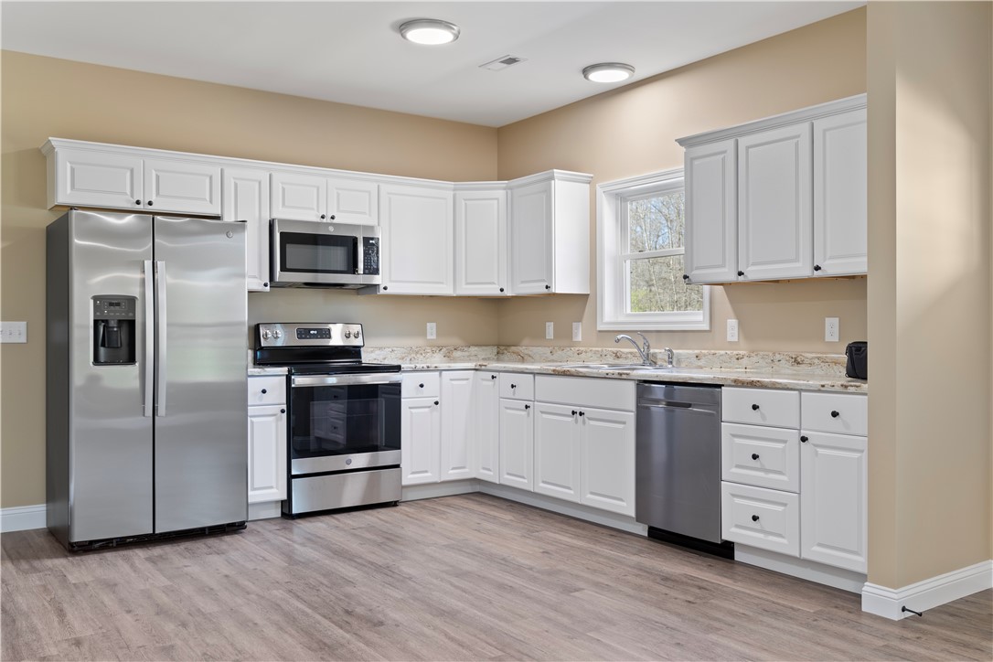102 Simpson Street Westminster, SC 29693 - Photo 4 of 20 Gallery Image 4