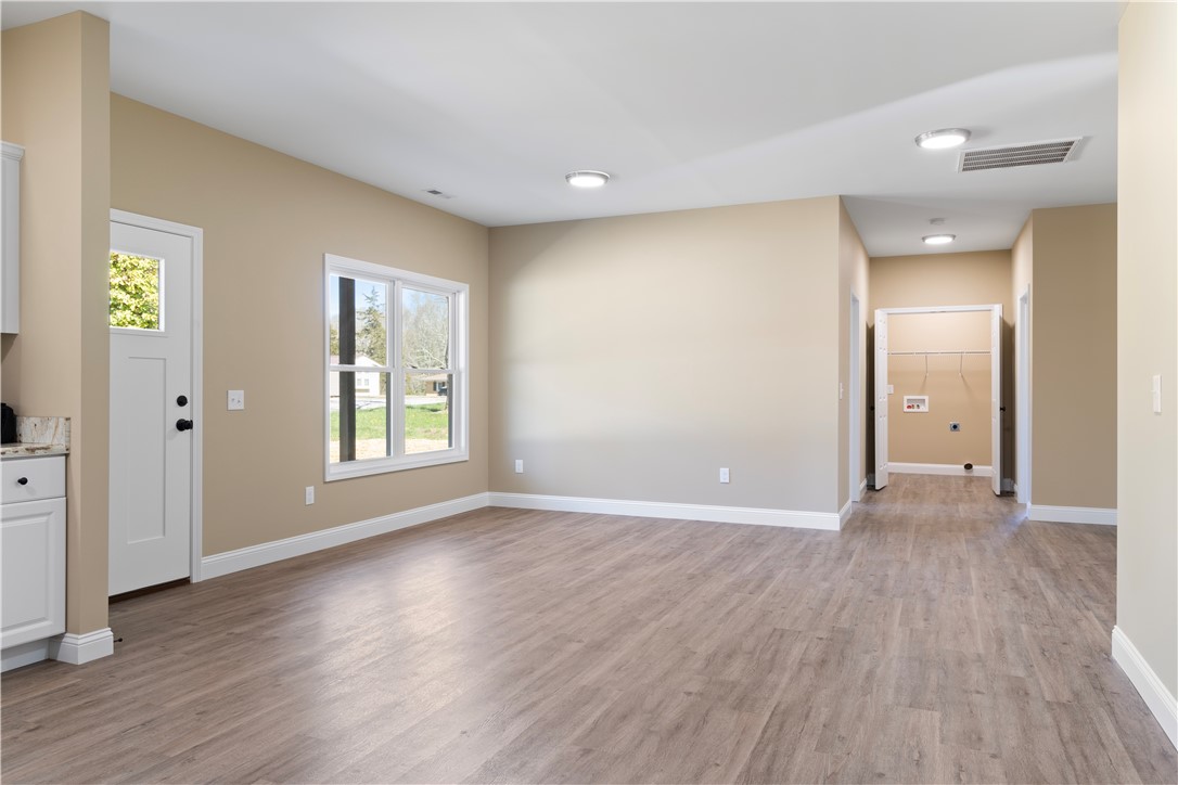 102 Simpson Street Westminster, SC 29693 - Photo 6 of 20 Gallery Image 6