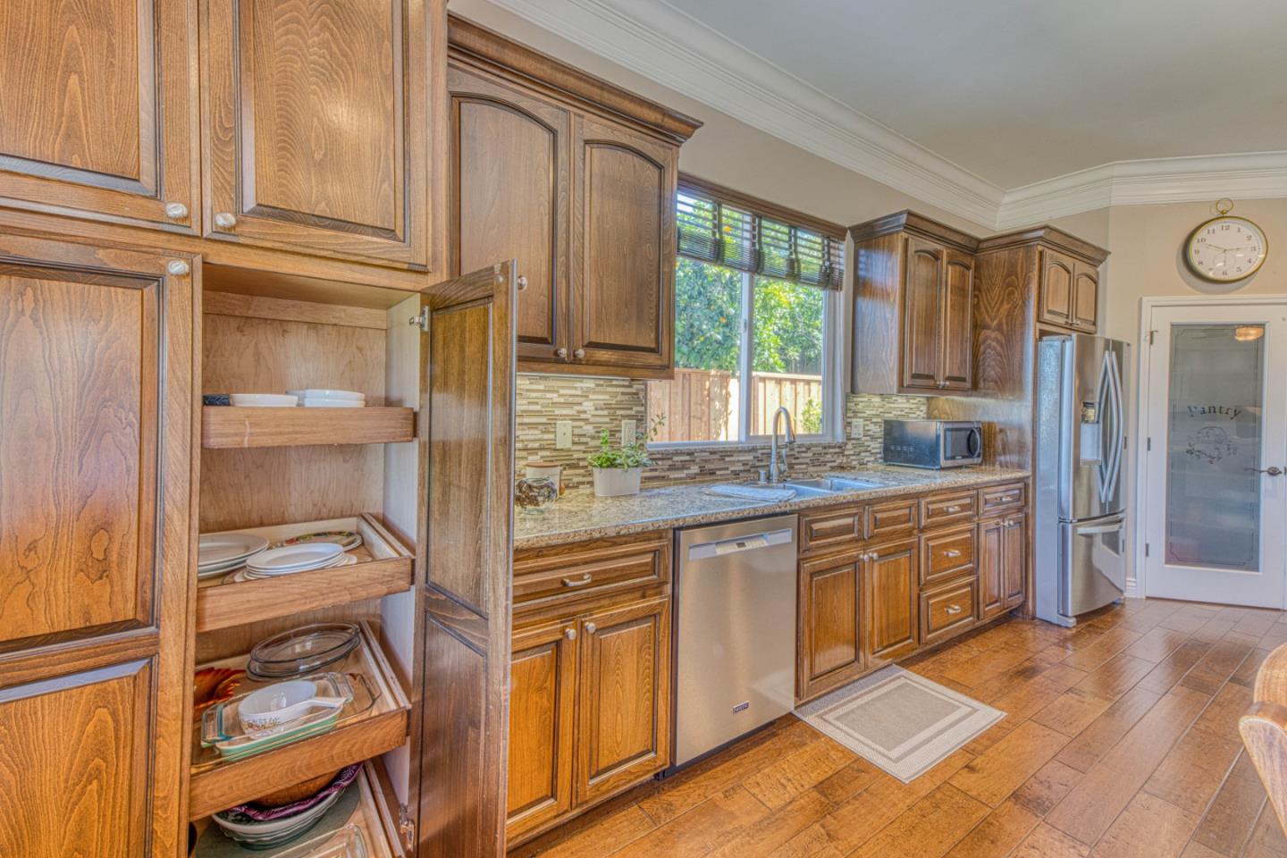 745 South Ridgemark Drive Hollister, CA 95023 - Photo 14 of 50