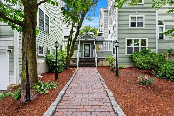 $849,000 | 205 Richdale Avenue, Unit A14, Cambridge, MA 02140