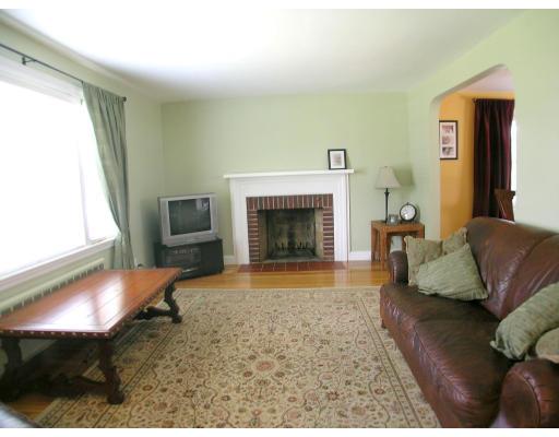 10 Troy Road Belmont, MA 02478 - Photo 3 of 13 Gallery Image 3