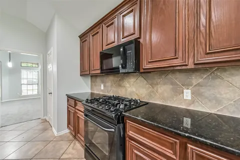 $320,000 | 15922 Azalea Shores Court, Houston, TX 77044