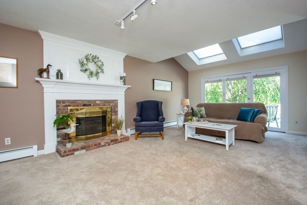 126 Madison Road Northborough, MA 01532 - Photo 11 of 42 Gallery Image 11