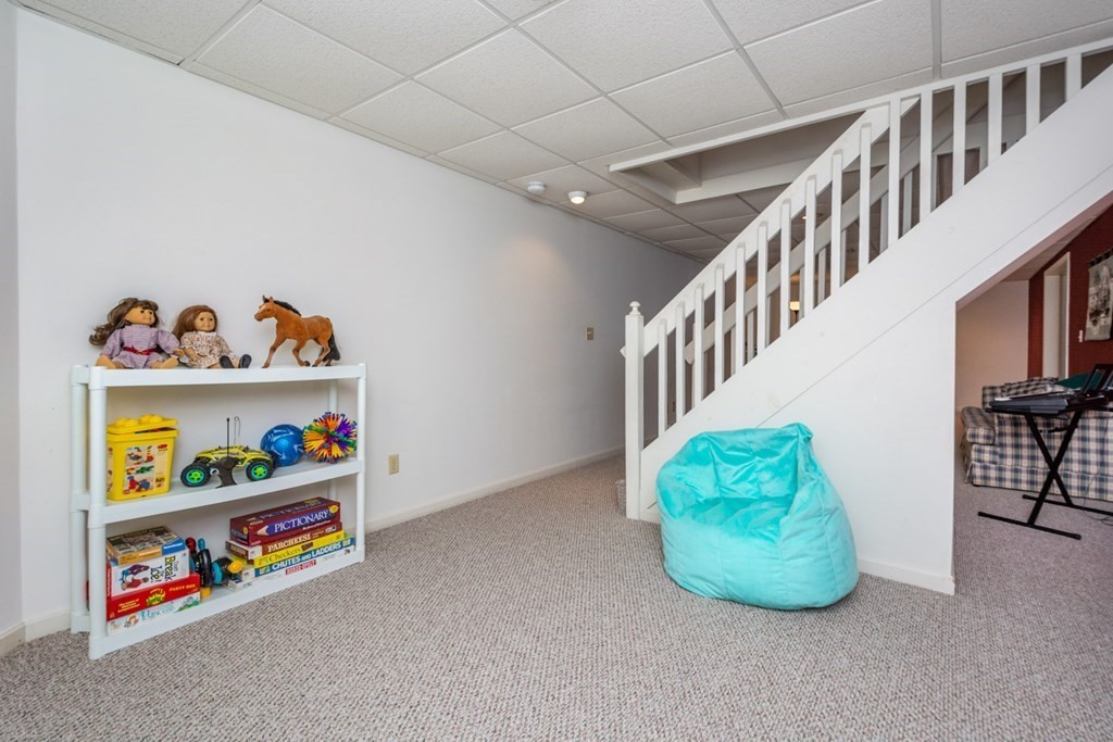 126 Madison Road Northborough, MA 01532 - Photo 30 of 42 Gallery Image 30