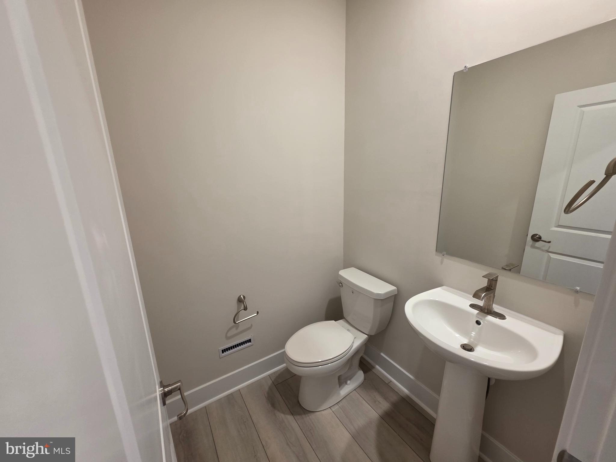 503 Willowshire Street Middle River, MD 21220 - Photo 17 of 48