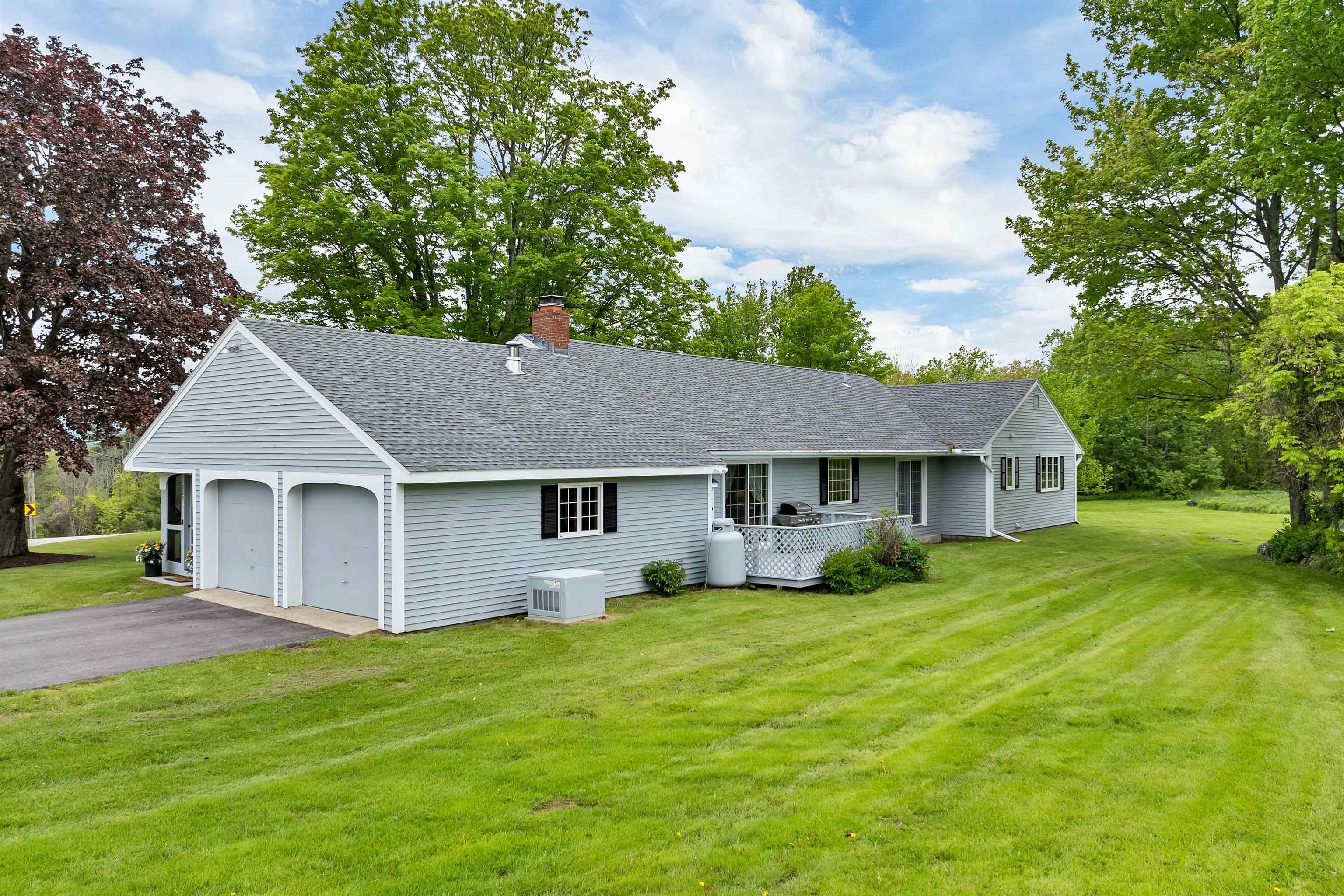 223 Deering Center Road Deering, NH 03244 - Photo 7 of 50