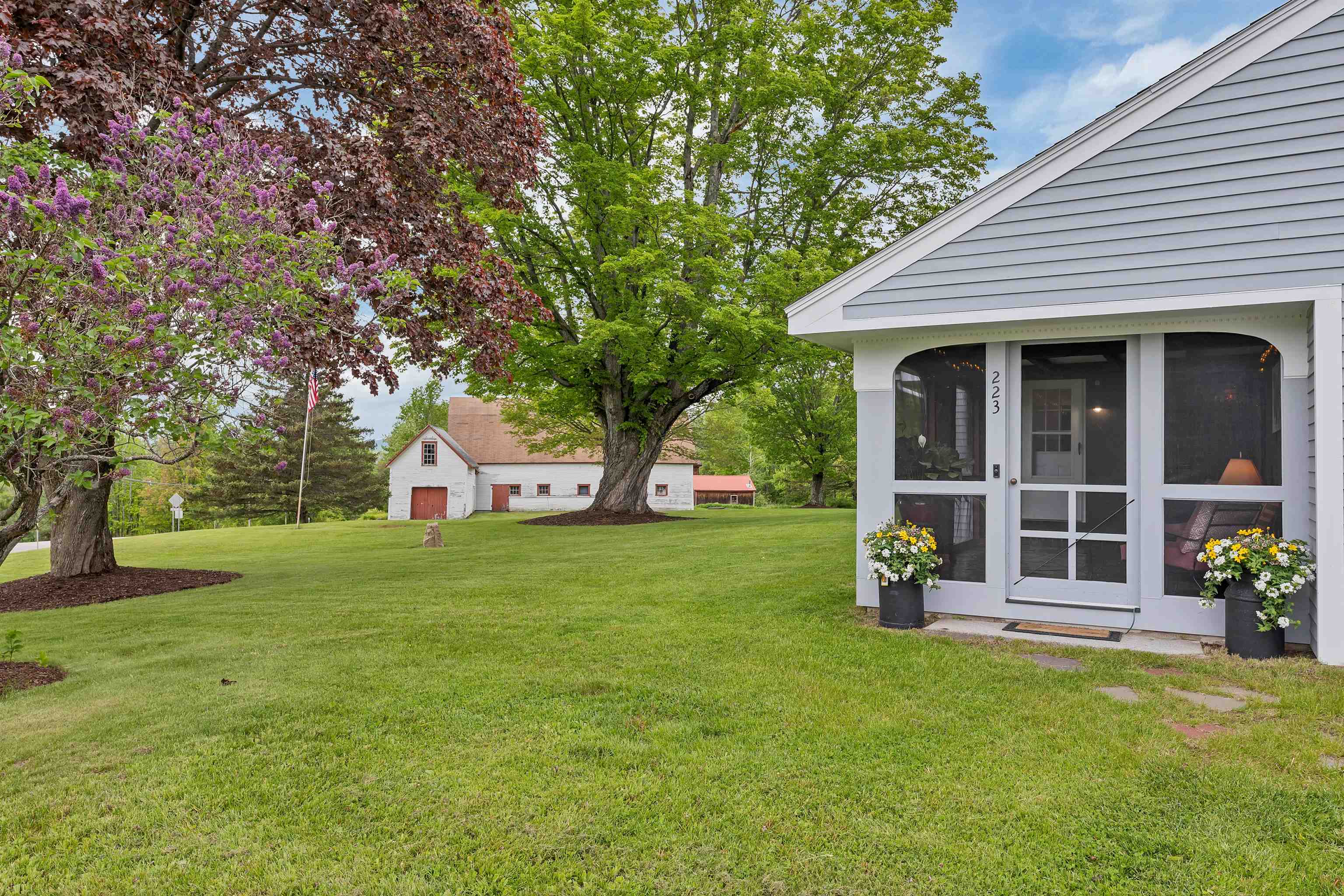 223 Deering Center Road Deering, NH 03244 - Photo 8 of 50