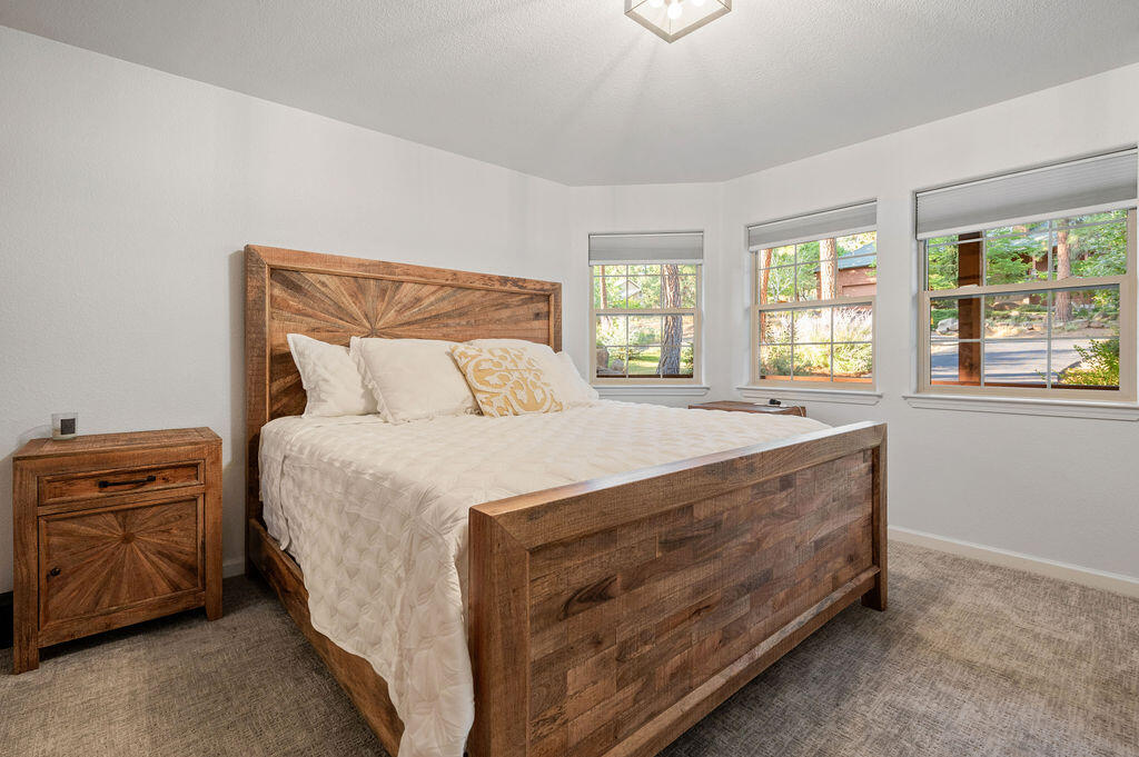 11514 Merganser Road Klamath Falls, OR 97601 - Photo 26 of 44 DSC_5461