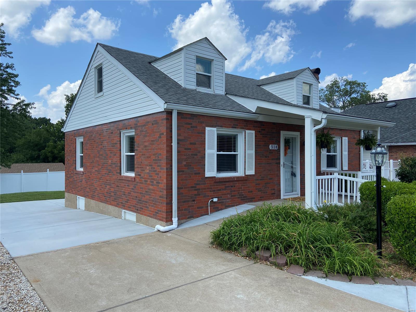 518 Buckley Road St. Louis, MO 63125 - Photo 2 of 26