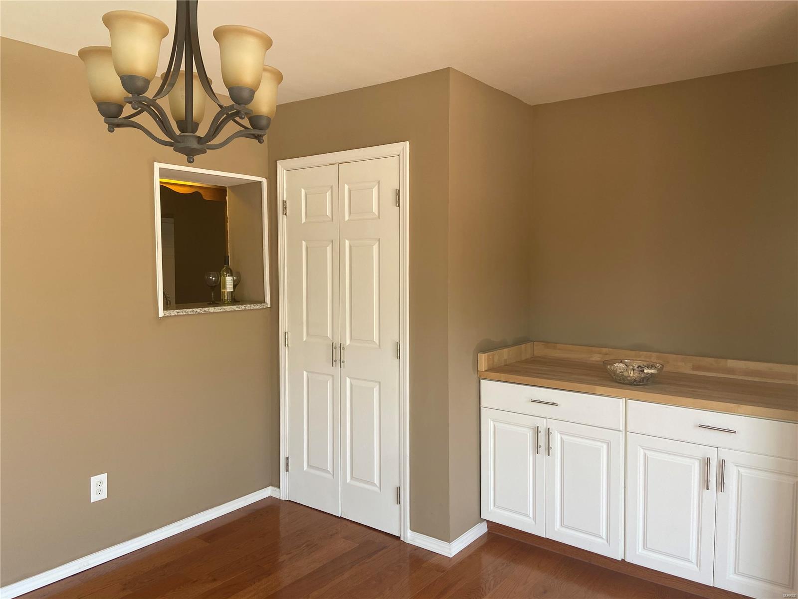 518 Buckley Road St. Louis, MO 63125 - Photo 11 of 26