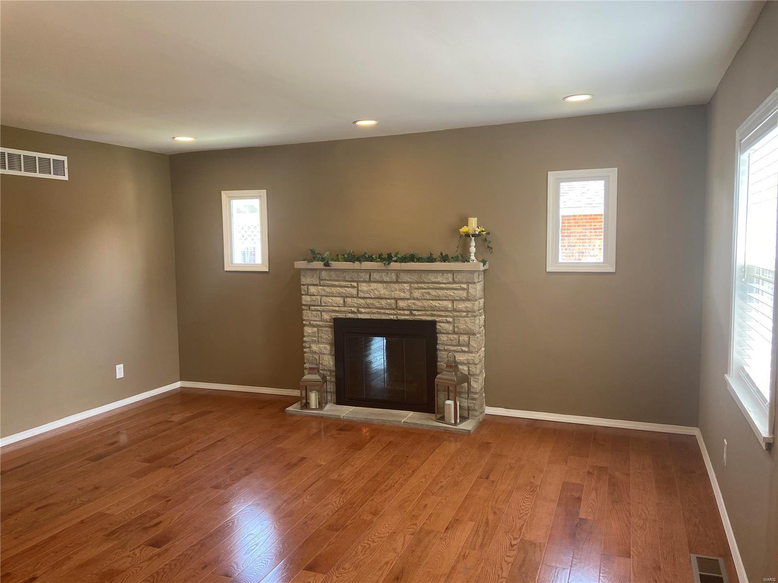 518 Buckley Road St. Louis, MO 63125 - Photo 5 of 26