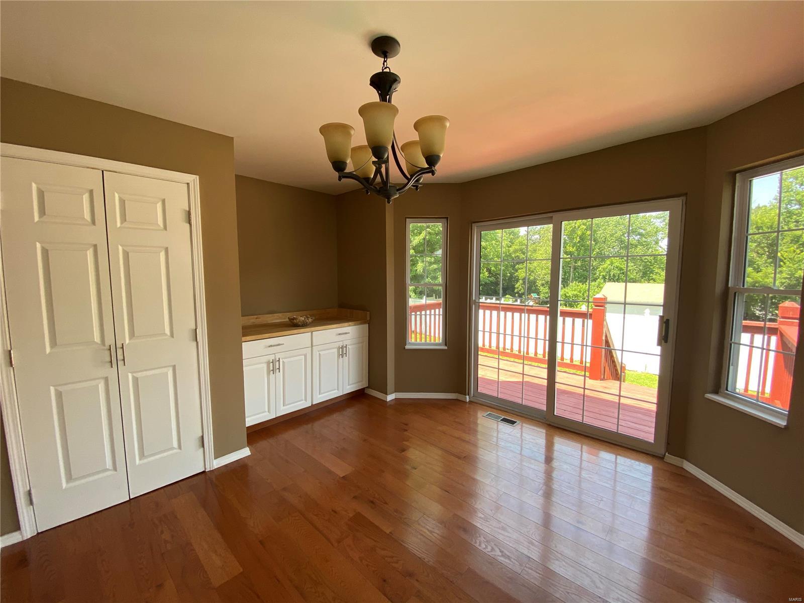 518 Buckley Road St. Louis, MO 63125 - Photo 10 of 26