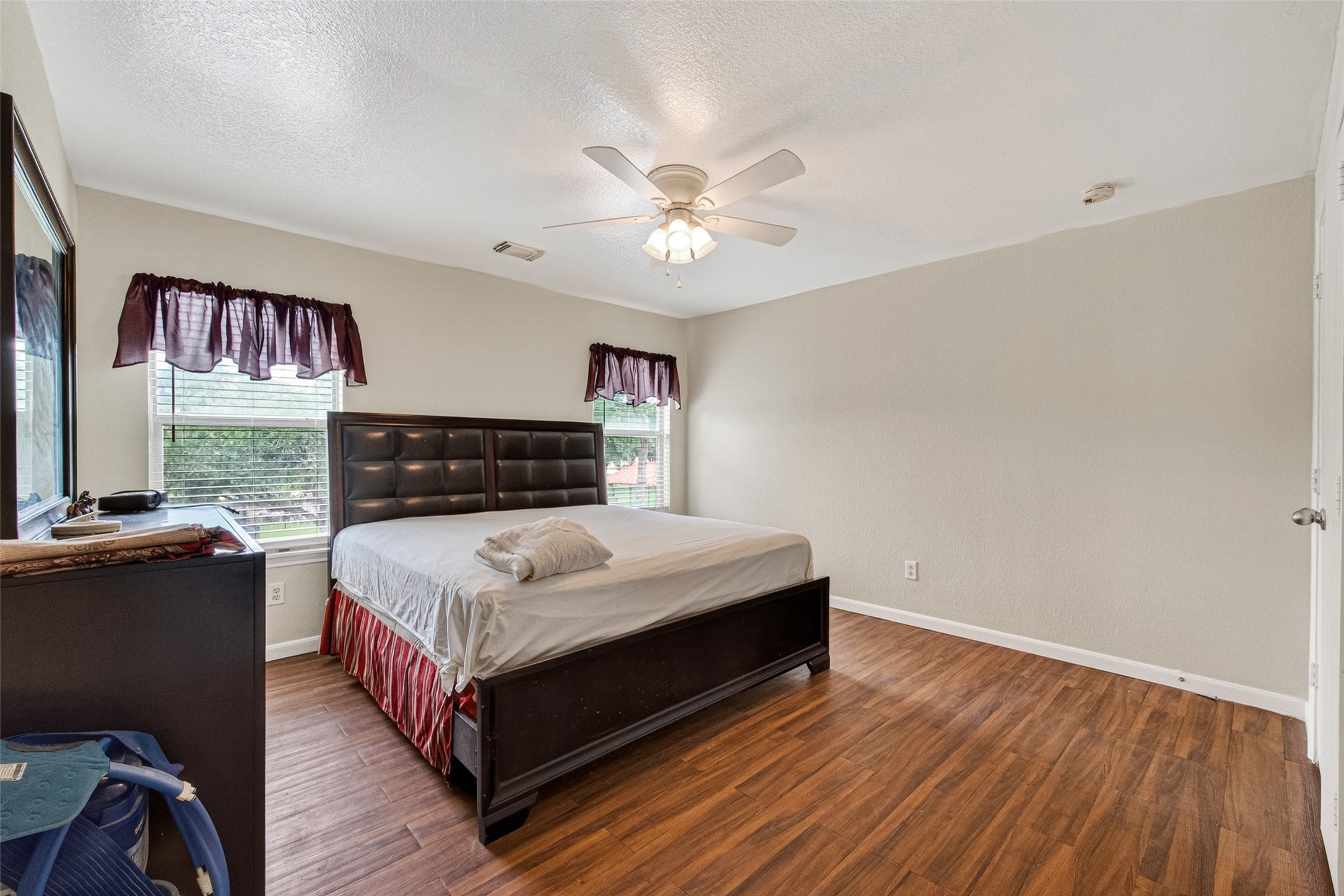 15510 Satsuma Point Court Houston, TX 77049 - Photo 14 of 21