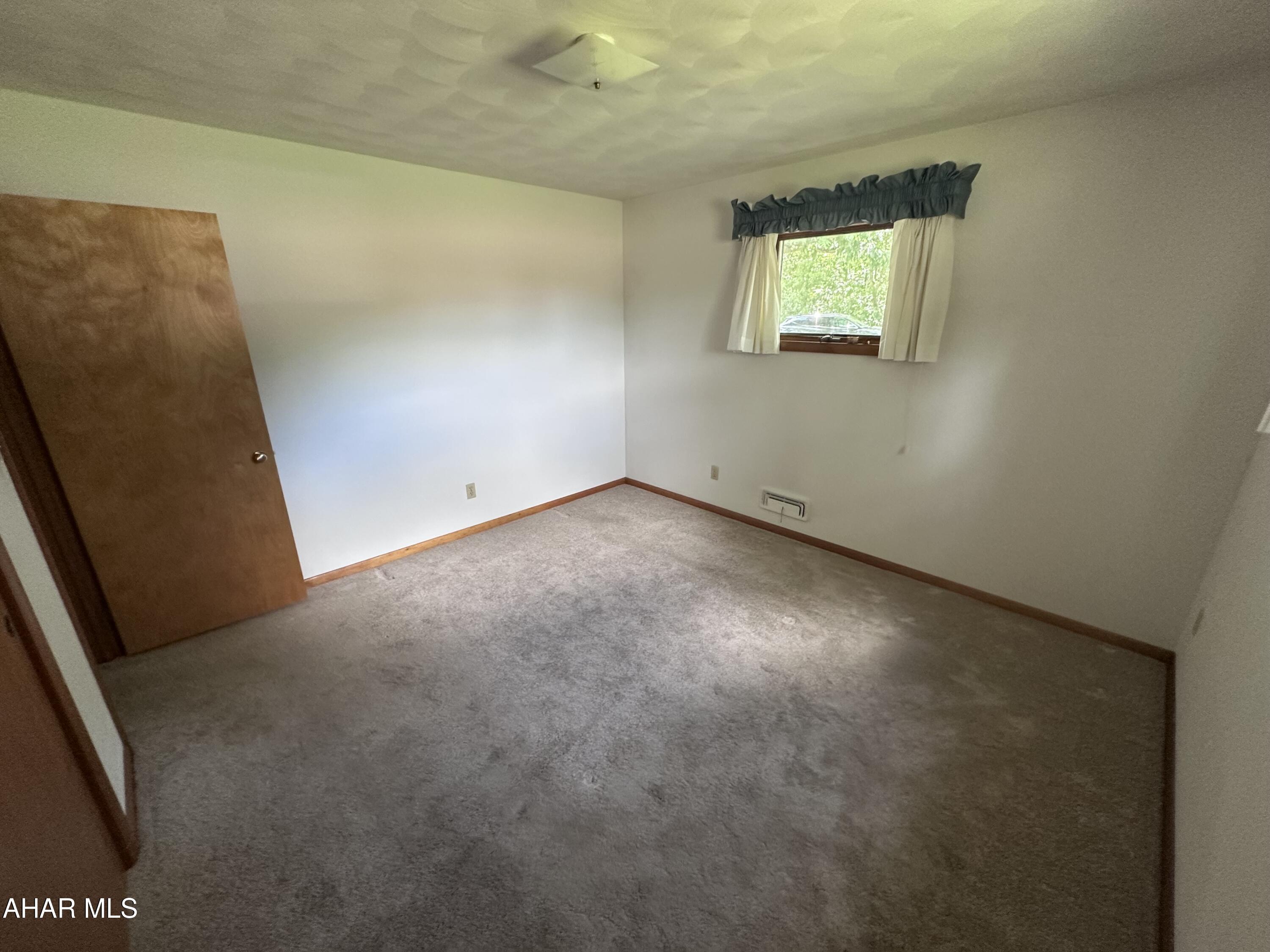 150 Wareham Road Everett, PA 15537 - Photo 14 of 35 Gallery Image 14