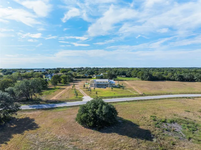 $2,399,999 | 133 Drake Lane, Round Top, TX 78954