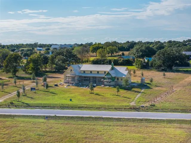 $2,399,999 | 133 Drake Lane, Round Top, TX 78954