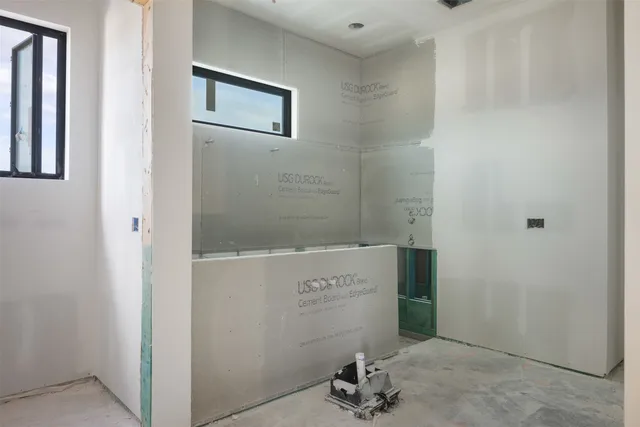 $2,399,999 | 133 Drake Lane, Round Top, TX 78954