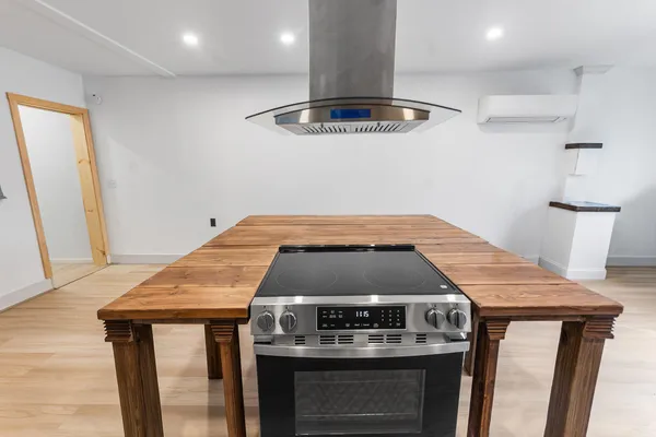 $290,000 | 60 Beach Street, Saco, ME 04072