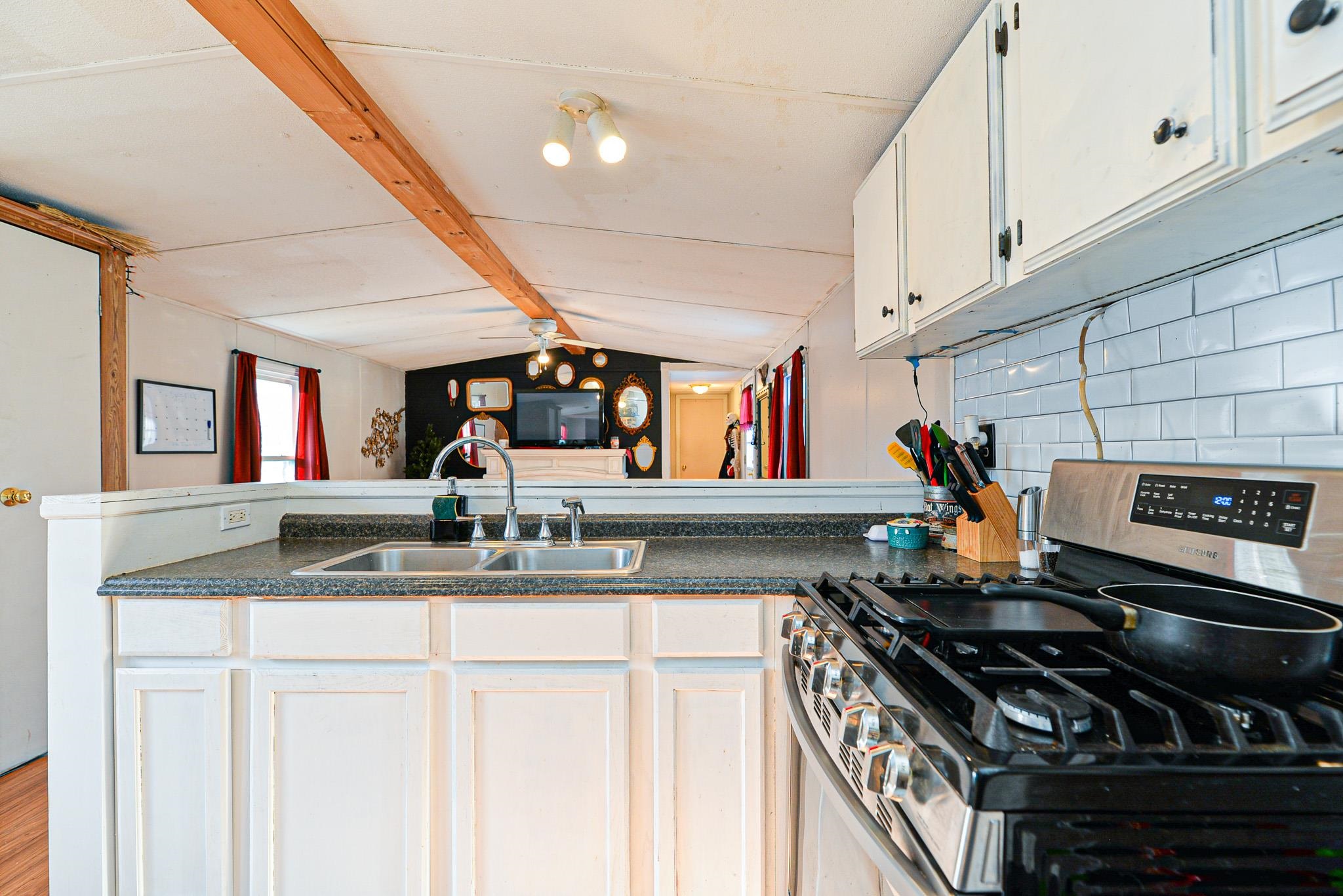 31 Brownstone Lane Rochester, NH 03867 - Photo 13 of 39