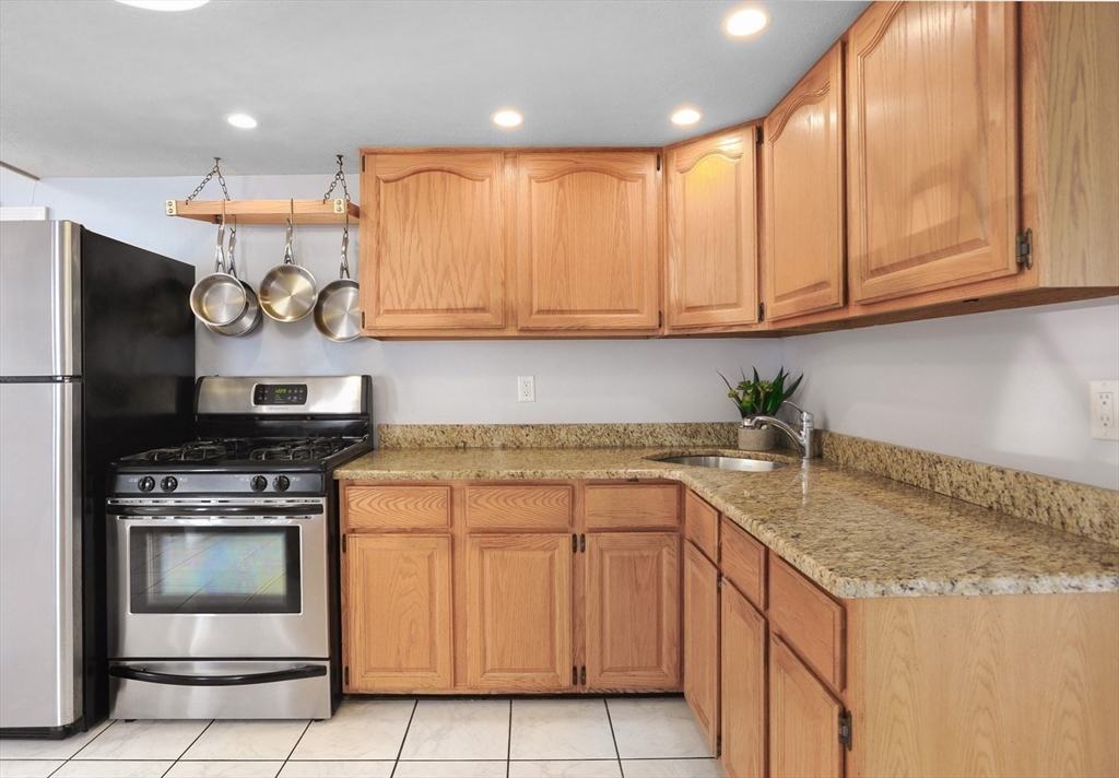 20 Hillside Road Hull, MA 02045 - Photo 9 of 27