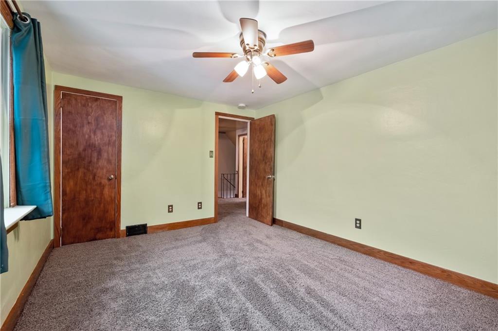 1327 Heberton Street Pittsburgh, PA 15206 - Photo 21 of 40 Second bedroom with closet