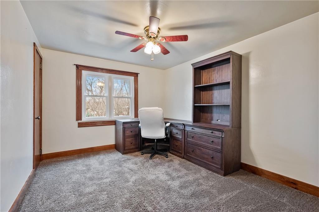 1327 Heberton Street Pittsburgh, PA 15206 - Photo 22 of 40 Third bedroom or flex space. Currently used as an office.