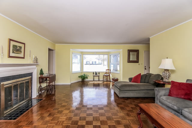 321 Graemere Street Northfield, IL 60093 - Photo 2 of 22