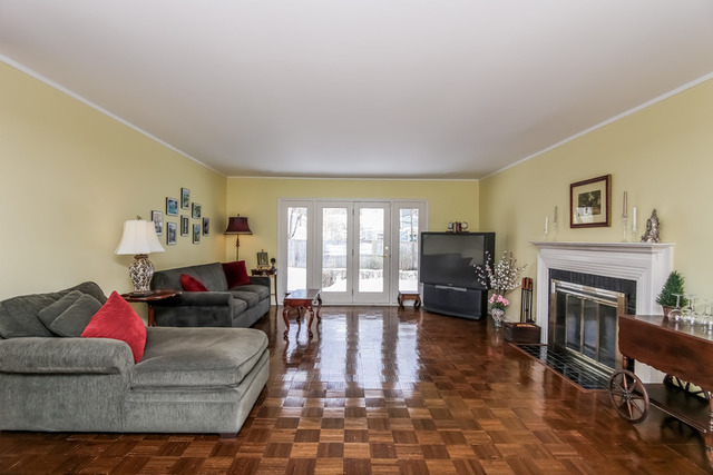 321 Graemere Street Northfield, IL 60093 - Photo 3 of 22