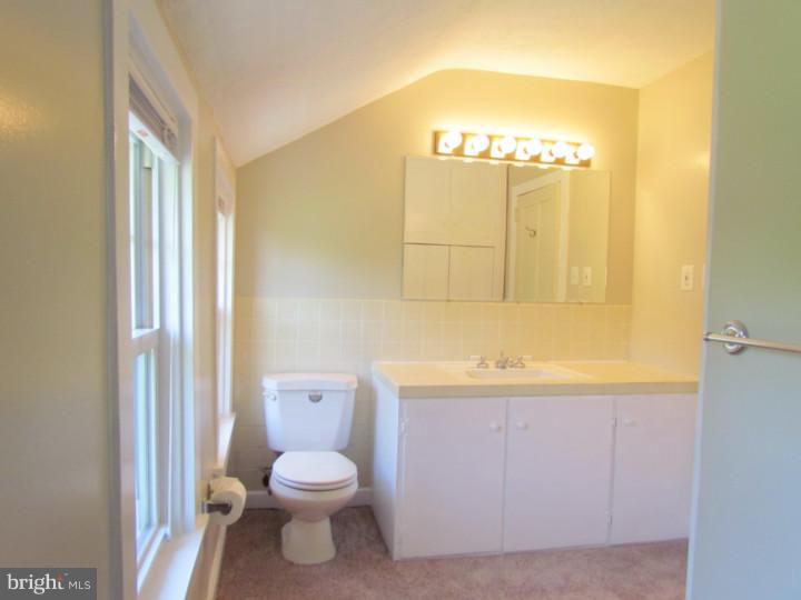 645 Susquehanna Road Ambler, PA 19002 - Photo 20 of 25 Bathroom