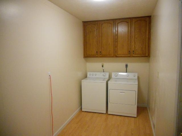 1130 Walnut Grove Road Dickson, TN 37055 - Photo 8 of 17 Nice size laundry room. Washing maching and Dryer stay with this home.