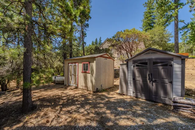 a view of house with a outdoor space