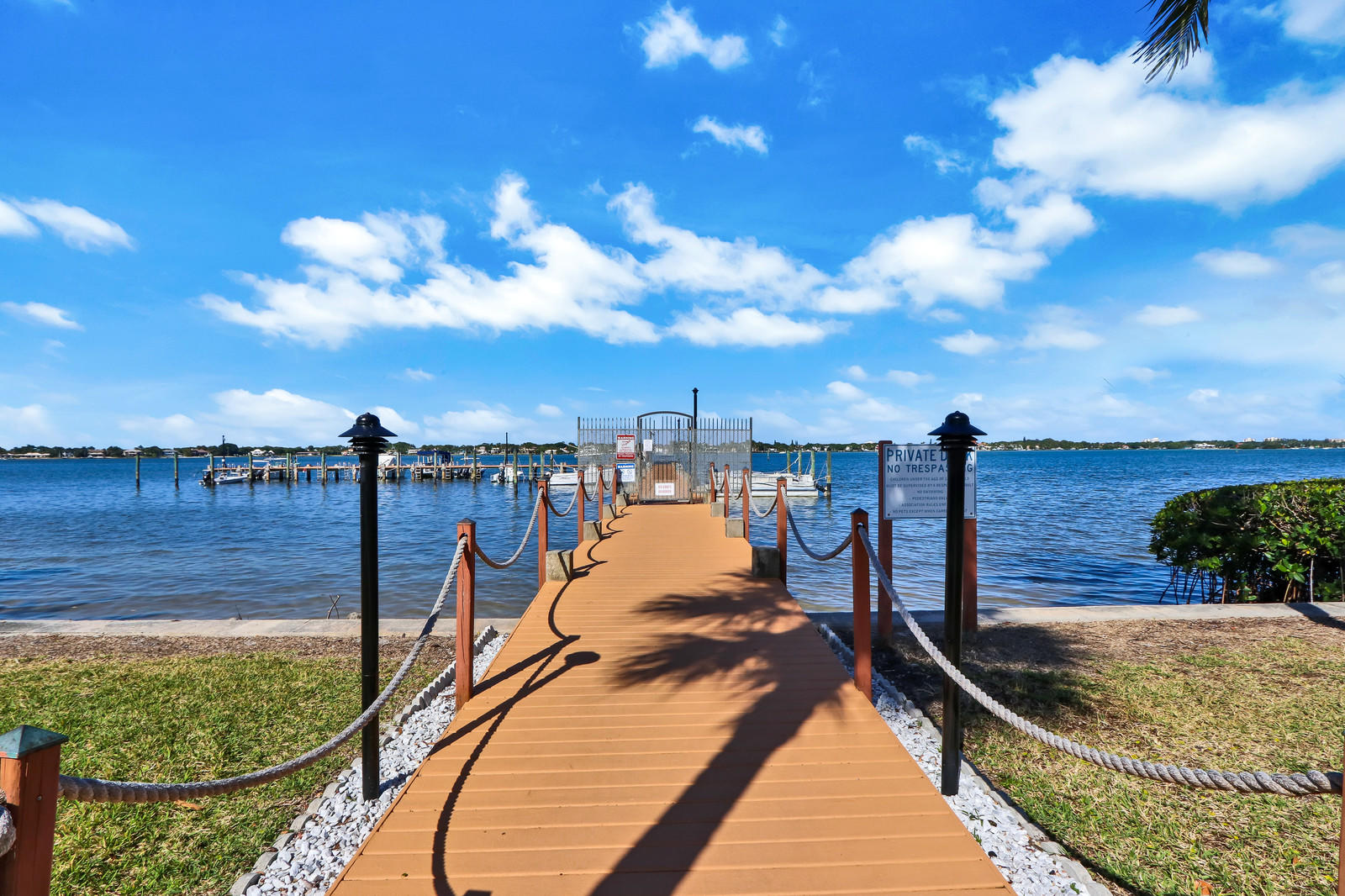 825 Center Street, Unit 10B Jupiter, FL 33458 - Photo 24 of 33 community dock