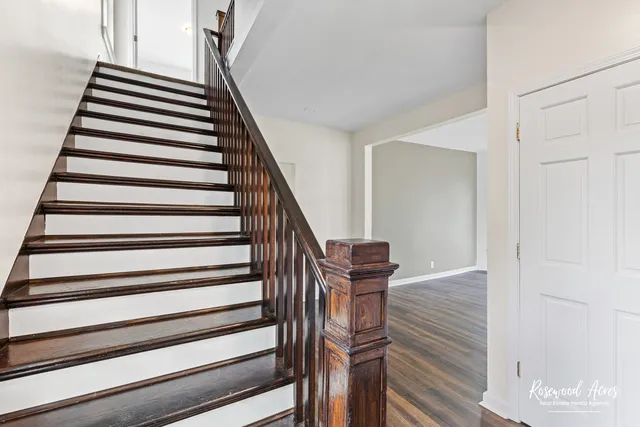 a view of entryway with wooden floor